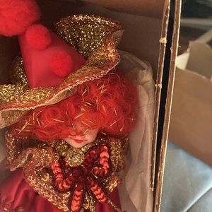 1990 LIKE NEW CONDITION Robin Woods Holiday Christmas Collector’s Doll